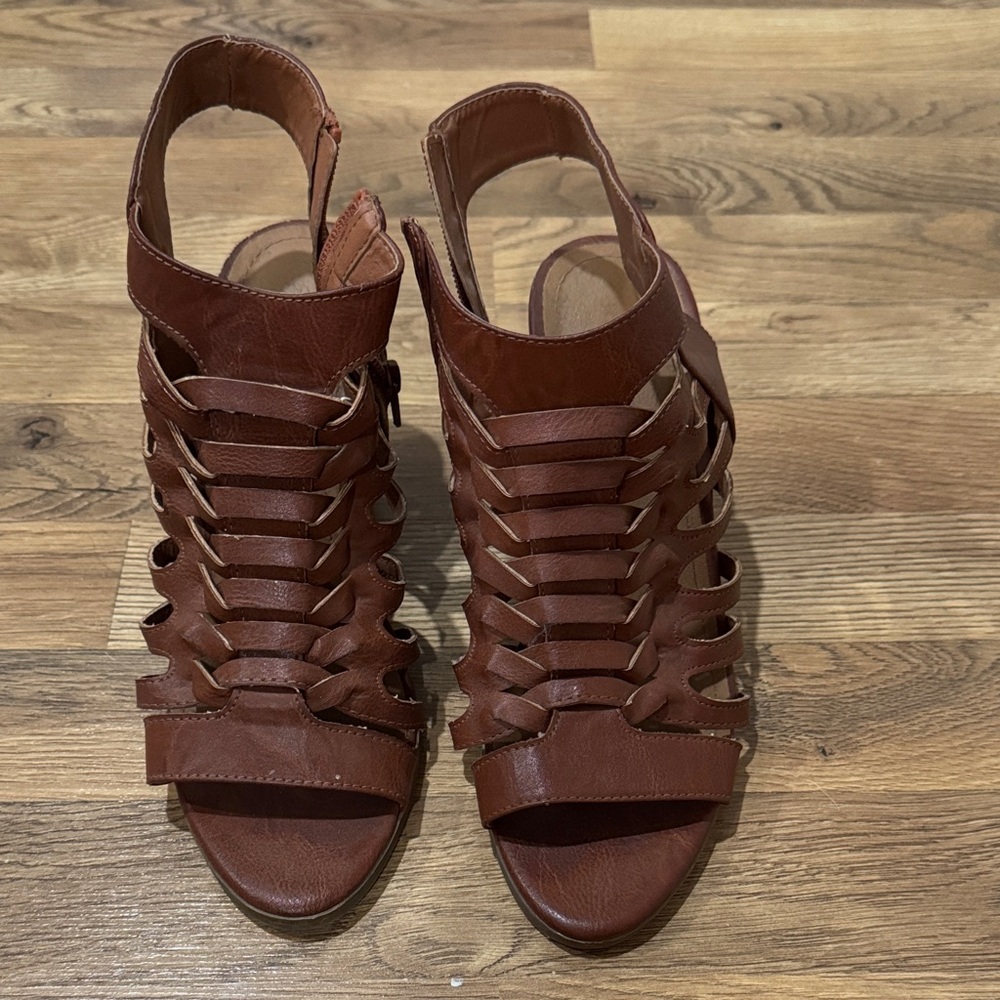 Rampage Brown Strappy Women's Sandal Block Heels Size 8.5
